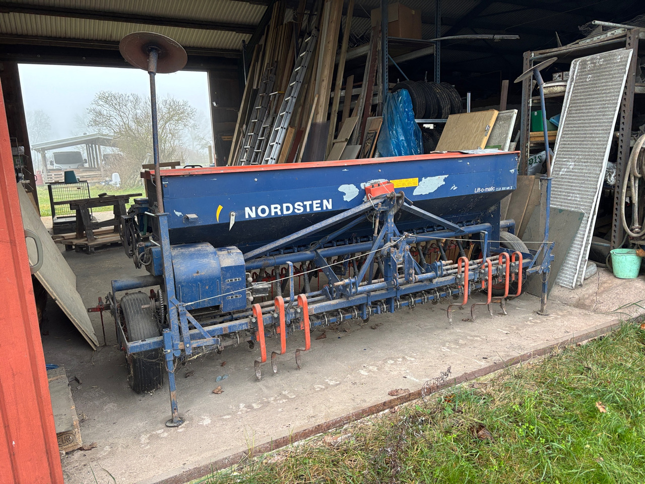 Nordsten Lift-o-matic - Oprema za setvu: slika 1 Nordsten Lift-o-matic - Oprema za setvu: slika 1