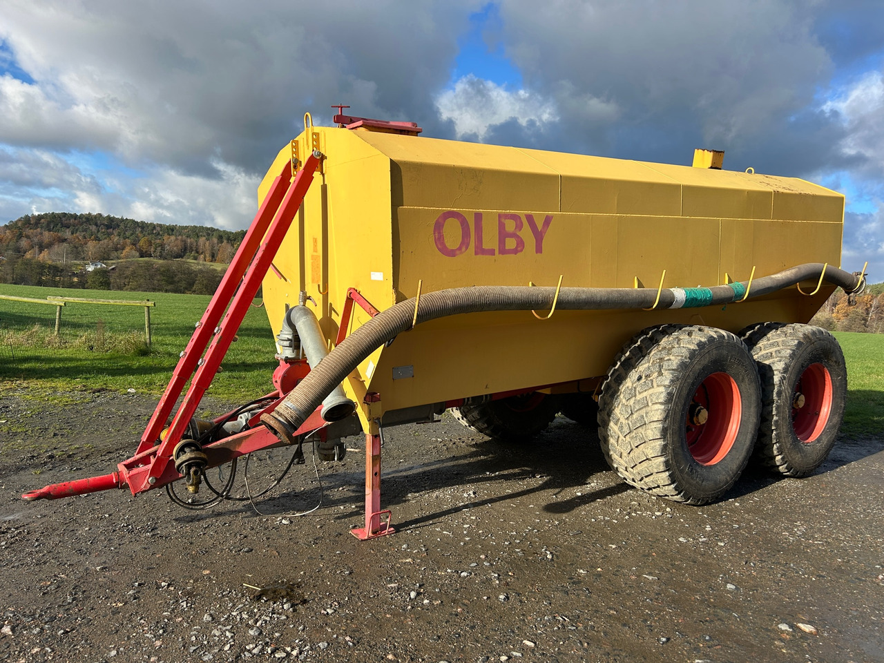 Olby 12B3 12m3 - Poljoprivredna mašina: slika 1 Olby 12B3 12m3 - Poljoprivredna mašina: slika 1