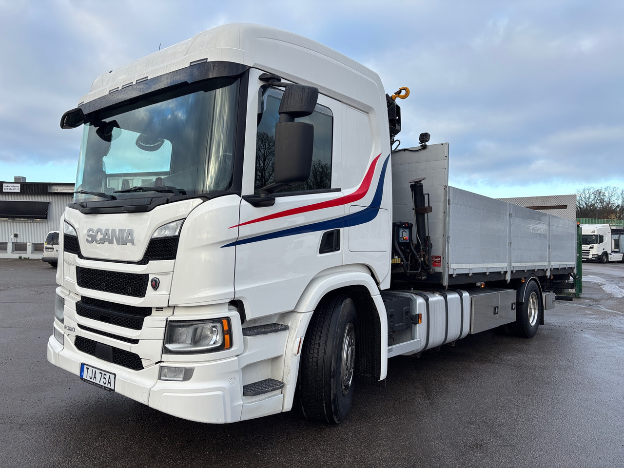 Scania P 320 4x2 - Kamion sa dizalicom: slika 1 Scania P 320 4x2 - Kamion sa dizalicom: slika 1