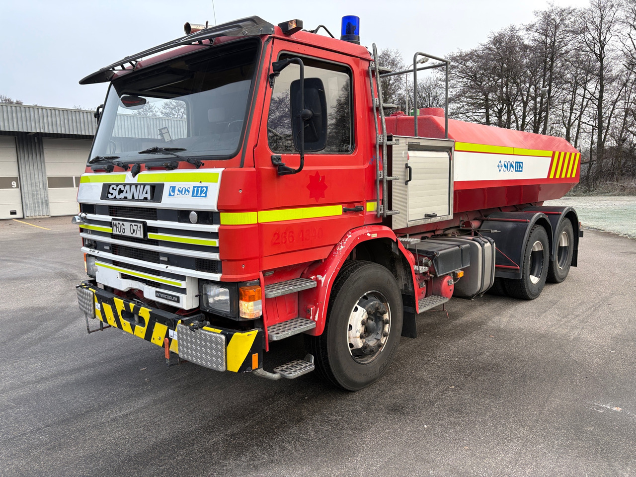 Scania P 92H 6X2 38 - Kamion cisterna: slika 1 Scania P 92H 6X2 38 - Kamion cisterna: slika 1