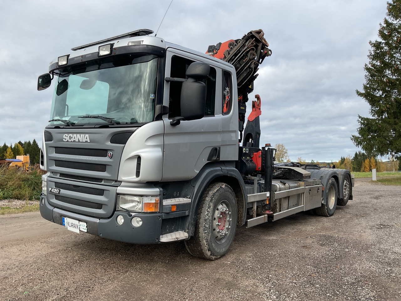 Scania P420 - Kamion sa dizalicom: slika 1 Scania P420 - Kamion sa dizalicom: slika 1