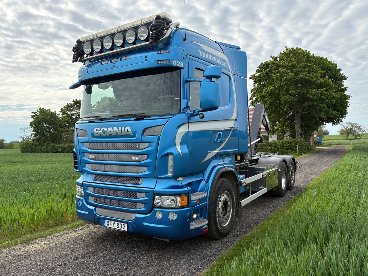Scania R560 - Kamion sa hidrauličnom kukom: slika 1 Scania R560 - Kamion sa hidrauličnom kukom: slika 1