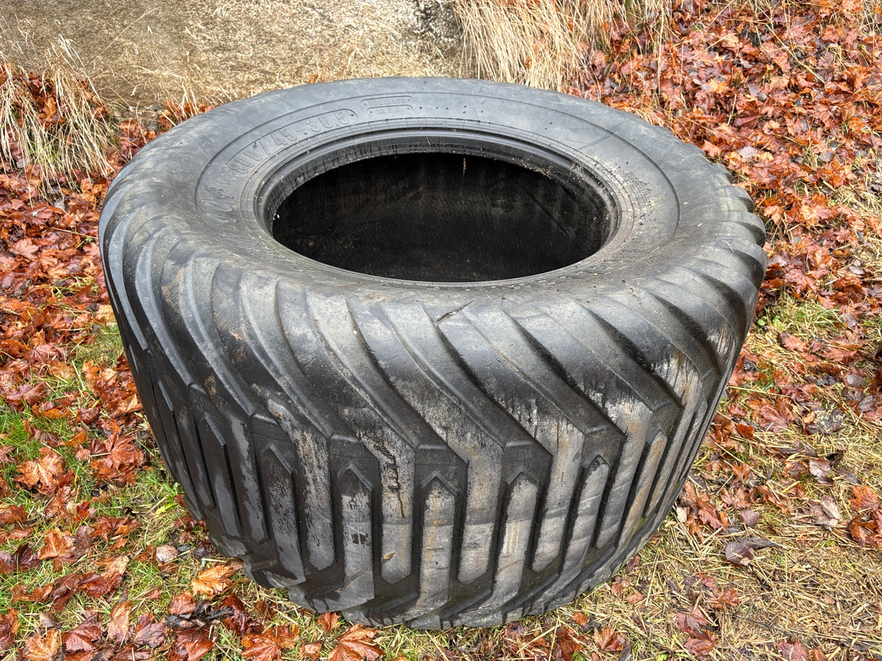 Trelleborg 800/45-30,5 Twin - Guma za Poljoprivredna mašina: slika 1 Trelleborg 800/45-30,5 Twin - Guma za Poljoprivredna mašina: slika 1