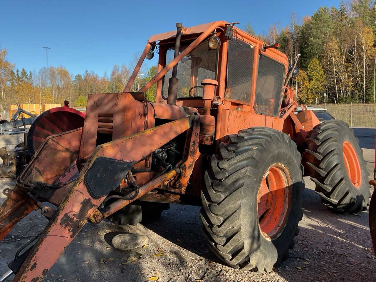 Valmet 465B - Traktor: slika 1 Valmet 465B - Traktor: slika 1