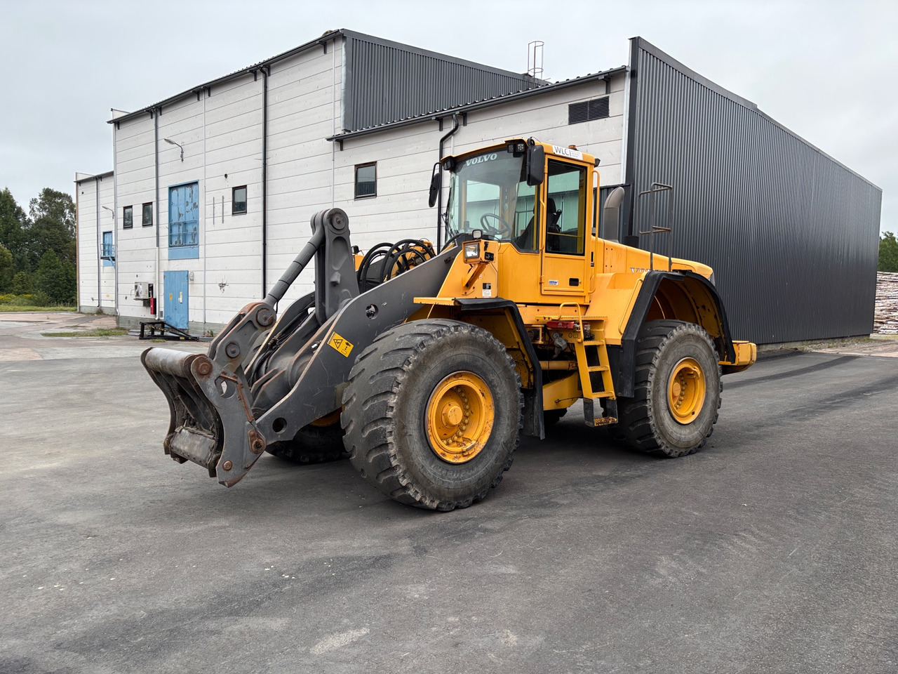 Volvo L150E - Utovarivač točkaš: slika 1 Volvo L150E - Utovarivač točkaš: slika 1