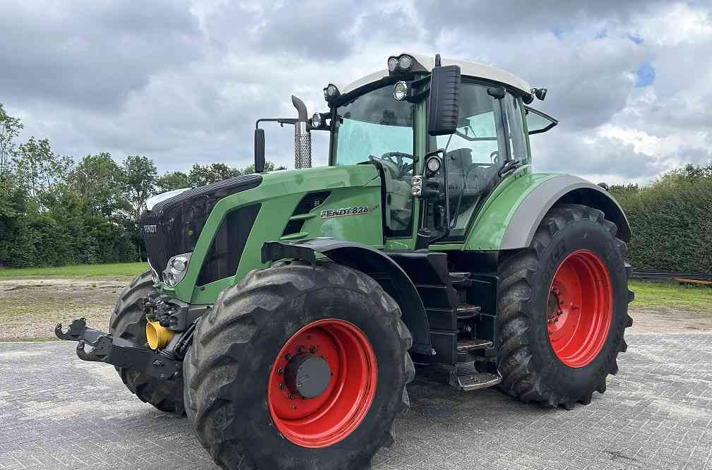 Fendt 828 vario profi scr - Traktor: slika 1 Fendt 828 vario profi scr - Traktor: slika 1