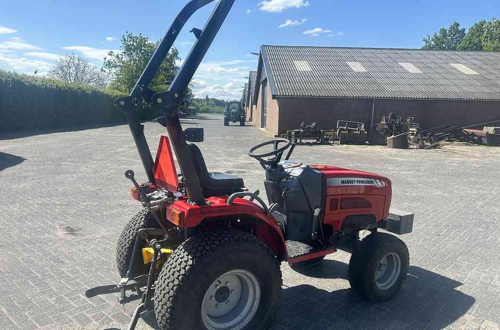 Massey Ferguson 1525 hydrostaat - Traktor: slika 4 Massey Ferguson 1525 hydrostaat - Traktor: slika 4