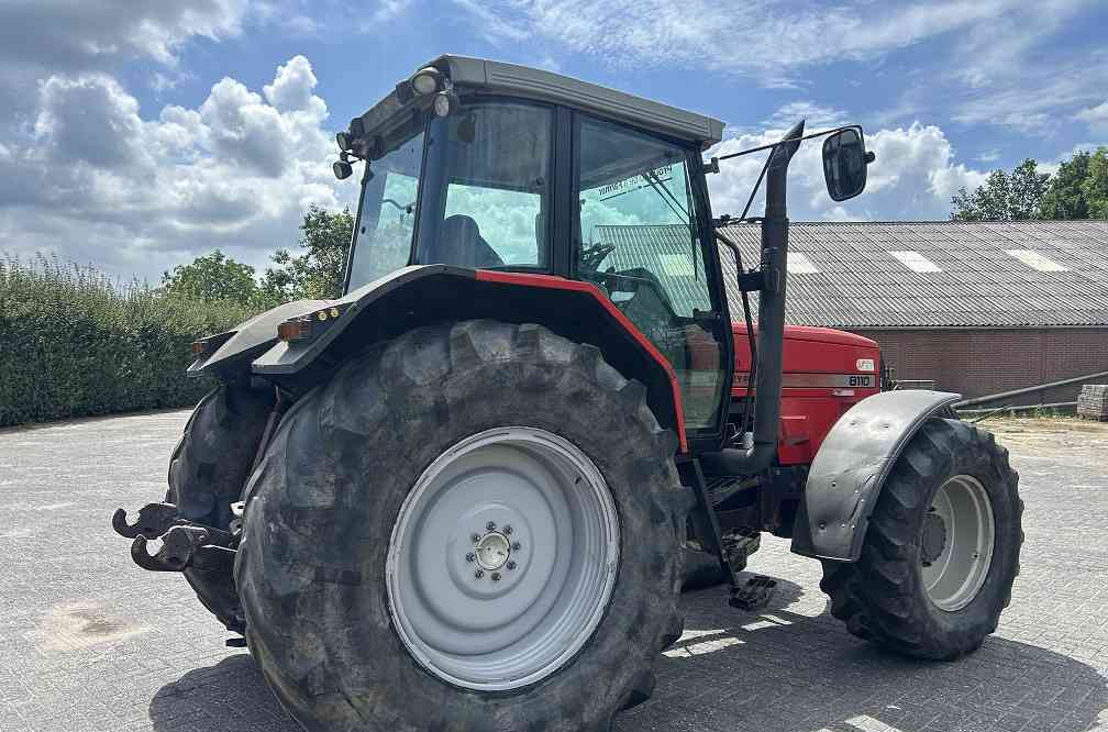 Massey Ferguson 8110 dynashift - Traktor: slika 4 Massey Ferguson 8110 dynashift - Traktor: slika 4