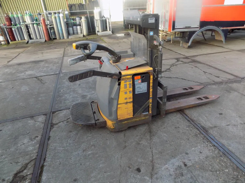 Atlet electrische heftruck 1.5 ton CHOICE OFF 3 PIECES 1.5 ton - Viljuškar: slika 1 Atlet electrische heftruck 1.5 ton CHOICE OFF 3 PIECES 1.5 ton - Viljuškar: slika 1