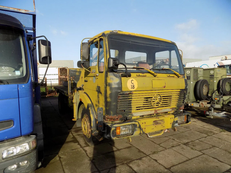 Mercedes-Benz 1213 - Kamion sa dizalicom: slika 4 Mercedes-Benz 1213 - Kamion sa dizalicom: slika 4