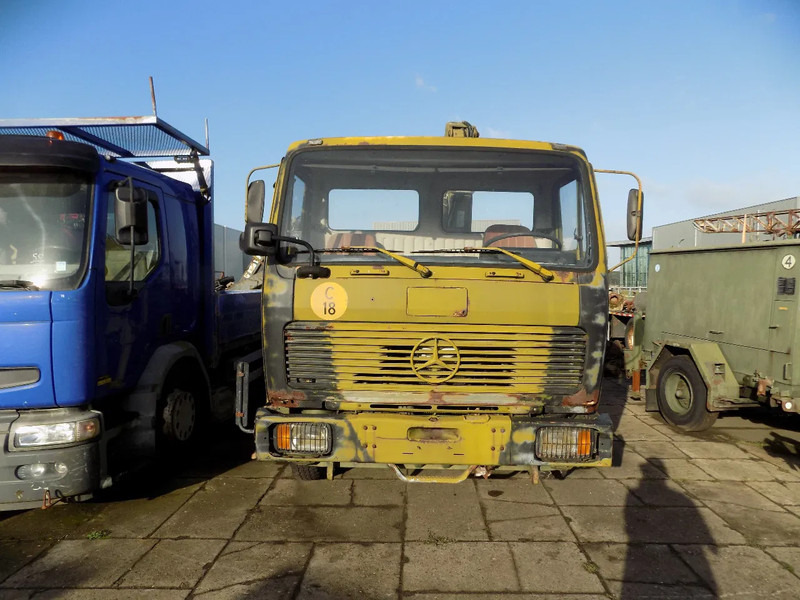 Mercedes-Benz 1213 - Kamion sa dizalicom: slika 3 Mercedes-Benz 1213 - Kamion sa dizalicom: slika 3