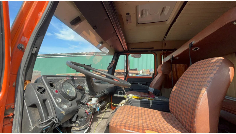 Mercedes-Benz NG Mercedes benz NG 1213 Box truck - Kamion sa zatvorenim sandukom: slika 4 Mercedes-Benz NG Mercedes benz NG 1213 Box truck - Kamion sa zatvorenim sandukom: slika 4