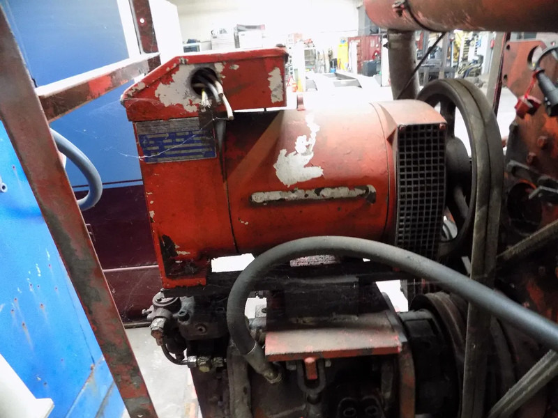 Kompresor za vazduh Scania compressor 20 bar scania compressor 20 bar met generator: slika 7