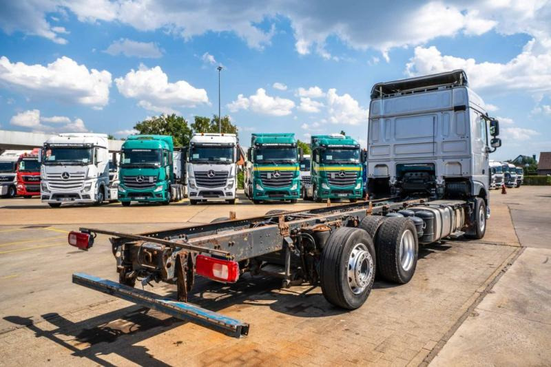 DAF XF 510 - Kamion sa golom šasijom i zatvorenom kabinom: slika 4 DAF XF 510 - Kamion sa golom šasijom i zatvorenom kabinom: slika 4