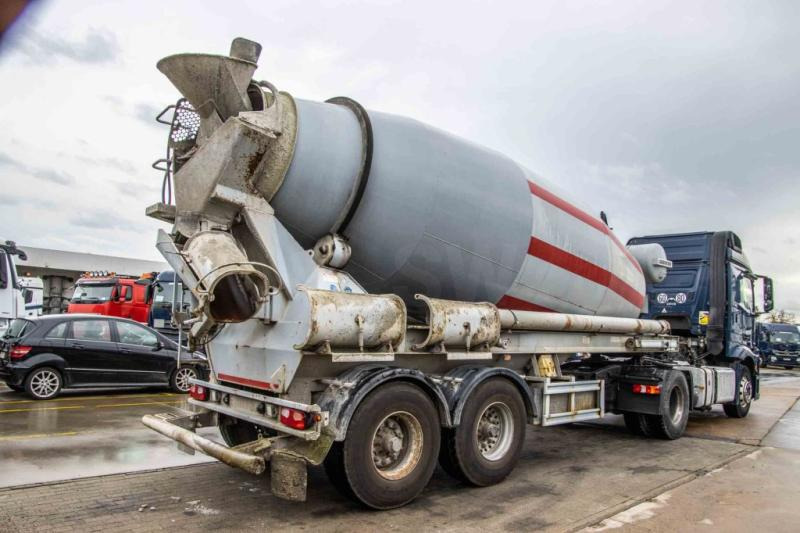 Liebherr BETON MIXER/MALAXEUR/MISCHER HTM 1204 - 12M³ - Poluprikolica mikser: slika 2 Liebherr BETON MIXER/MALAXEUR/MISCHER HTM 1204 - 12M³ - Poluprikolica mikser: slika 2