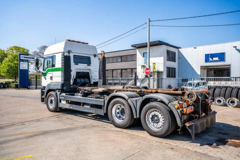 MAN TGA 26.430 LL - Kamion sa hidrauličnom kukom: slika 5 MAN TGA 26.430 LL - Kamion sa hidrauličnom kukom: slika 5