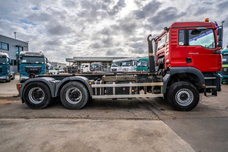 MAN TGA 33.360 BL - Kamion sa hidrauličnom kukom: slika 3 MAN TGA 33.360 BL - Kamion sa hidrauličnom kukom: slika 3