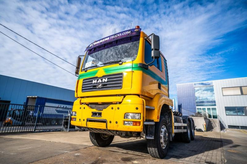 MAN TGA 33.430 BL - Kamion sa hidrauličnom kukom: slika 5 MAN TGA 33.430 BL - Kamion sa hidrauličnom kukom: slika 5