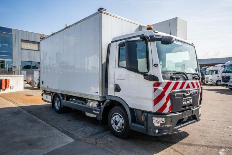 MAN TGL 10.190 BL - CARVAL INBOUW - Kamion sa zatvorenim sandukom: slika 2 MAN TGL 10.190 BL - CARVAL INBOUW - Kamion sa zatvorenim sandukom: slika 2