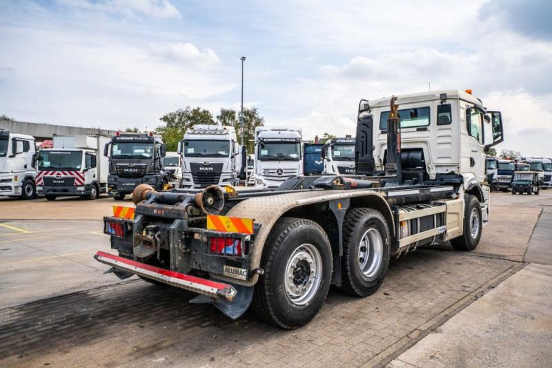 MAN TGS 26.430 6x2-4 BL - Kamion sa hidrauličnom kukom: slika 4 MAN TGS 26.430 6x2-4 BL - Kamion sa hidrauličnom kukom: slika 4