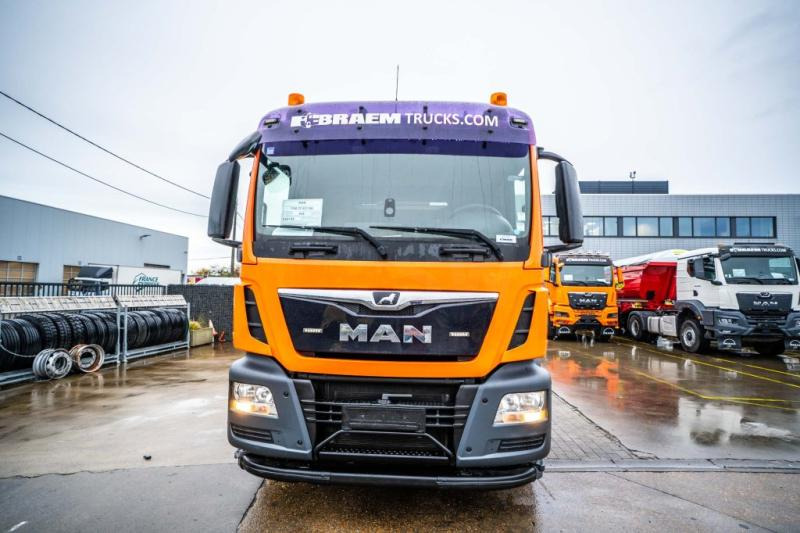 MAN TGS 33.420 BB - Kamion sa hidrauličnom kukom: slika 2 MAN TGS 33.420 BB - Kamion sa hidrauličnom kukom: slika 2