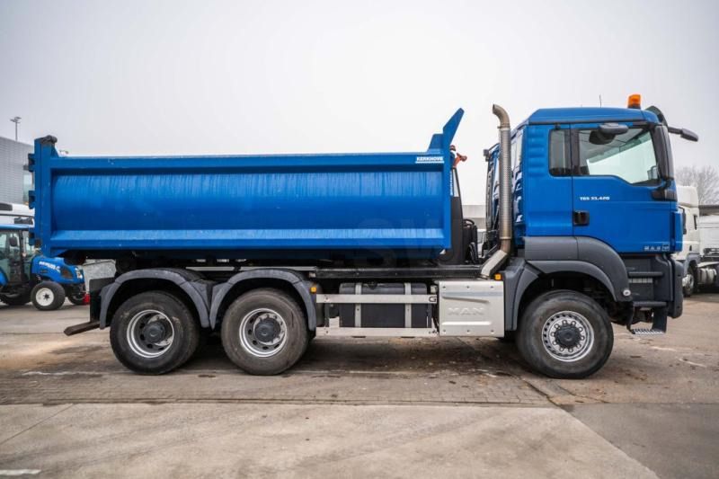 MAN TGS 33.420 BB (containerbak:+3000 € ) - Kamion sa hidrauličnom kukom: slika 3 MAN TGS 33.420 BB (containerbak:+3000 € ) - Kamion sa hidrauličnom kukom: slika 3