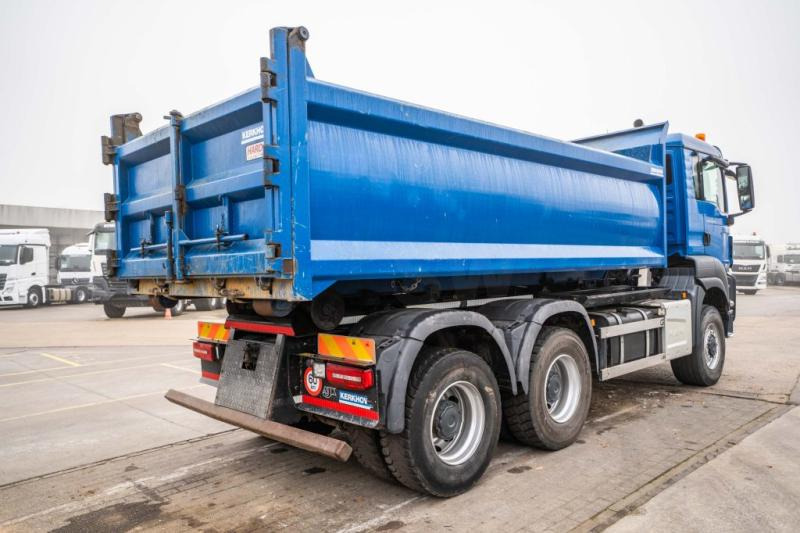 MAN TGS 33.420 BB (containerbak:+3000 € ) - Kamion sa hidrauličnom kukom: slika 4 MAN TGS 33.420 BB (containerbak:+3000 € ) - Kamion sa hidrauličnom kukom: slika 4