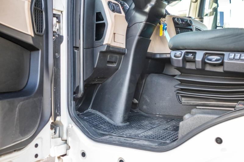 MAN TGS 35.420 BL-8X4-4 +HIAB 188 E-2 - Kamion sa tovarnim sandukom, Kamion sa dizalicom: slika 5 MAN TGS 35.420 BL-8X4-4 +HIAB 188 E-2 - Kamion sa tovarnim sandukom, Kamion sa dizalicom: slika 5