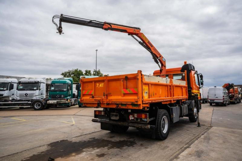 Mercedes ACTROS 1832 K + Palfinger 10 t/m - Istovarivač, Kamion sa dizalicom: slika 4 Mercedes ACTROS 1832 K + Palfinger 10 t/m - Istovarivač, Kamion sa dizalicom: slika 4