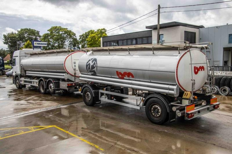 Mercedes ACTROS 2544-MP3+MAGYAR-INOX-18.200L+6COMP - Kamion cisterna: slika 4 Mercedes ACTROS 2544-MP3+MAGYAR-INOX-18.200L+6COMP - Kamion cisterna: slika 4