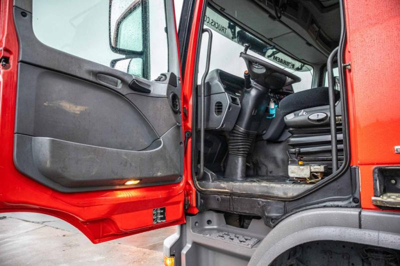 Istovarivač, Kamion sa dizalicom Mercedes ACTROS 3344 AK - HMF1643 Z2: slika 6