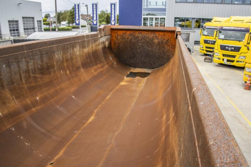 ROBUSTE-KAISER KAISER S3302 G37 - 2 ASSEN - Poluprikolica istovarivača: slika 4 ROBUSTE-KAISER KAISER S3302 G37 - 2 ASSEN - Poluprikolica istovarivača: slika 4