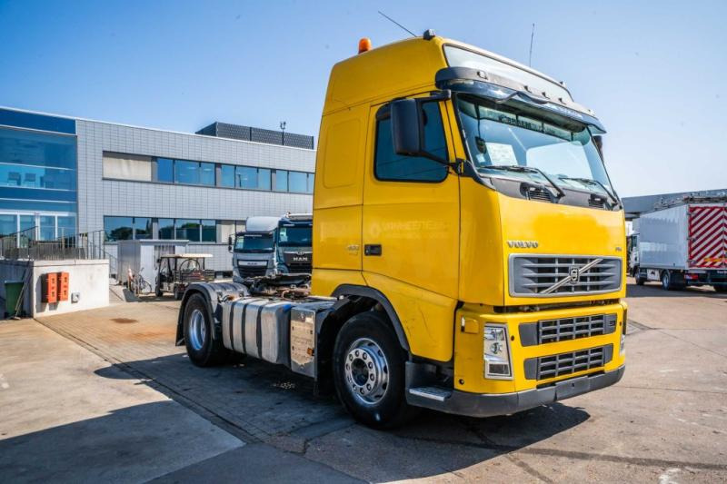 Volvo FH 400 - HYDR. - Tegljač: slika 2 Volvo FH 400 - HYDR. - Tegljač: slika 2
