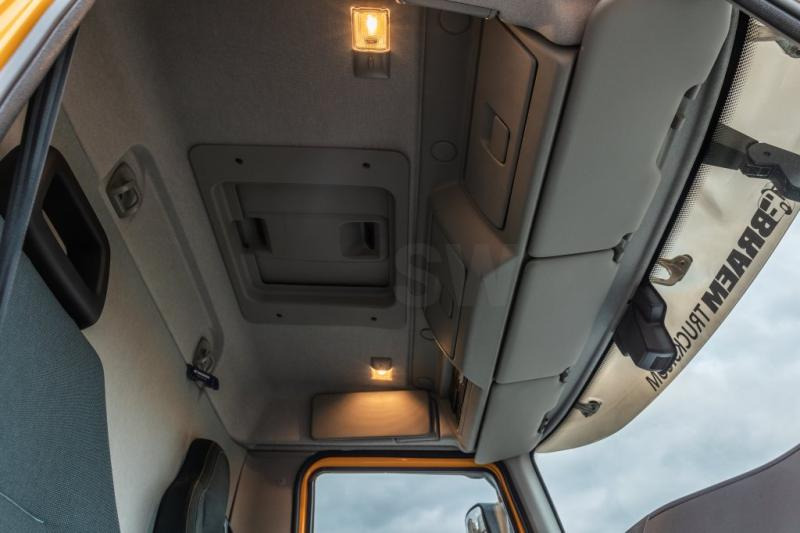 Kamion sa ceradom, Kamion sa dizalicom Volvo FL 210+PK 7001 K - 6340 Km's: slika 9 Kamion sa ceradom, Kamion sa dizalicom Volvo FL 210+PK 7001 K - 6340 Km's: slika 9