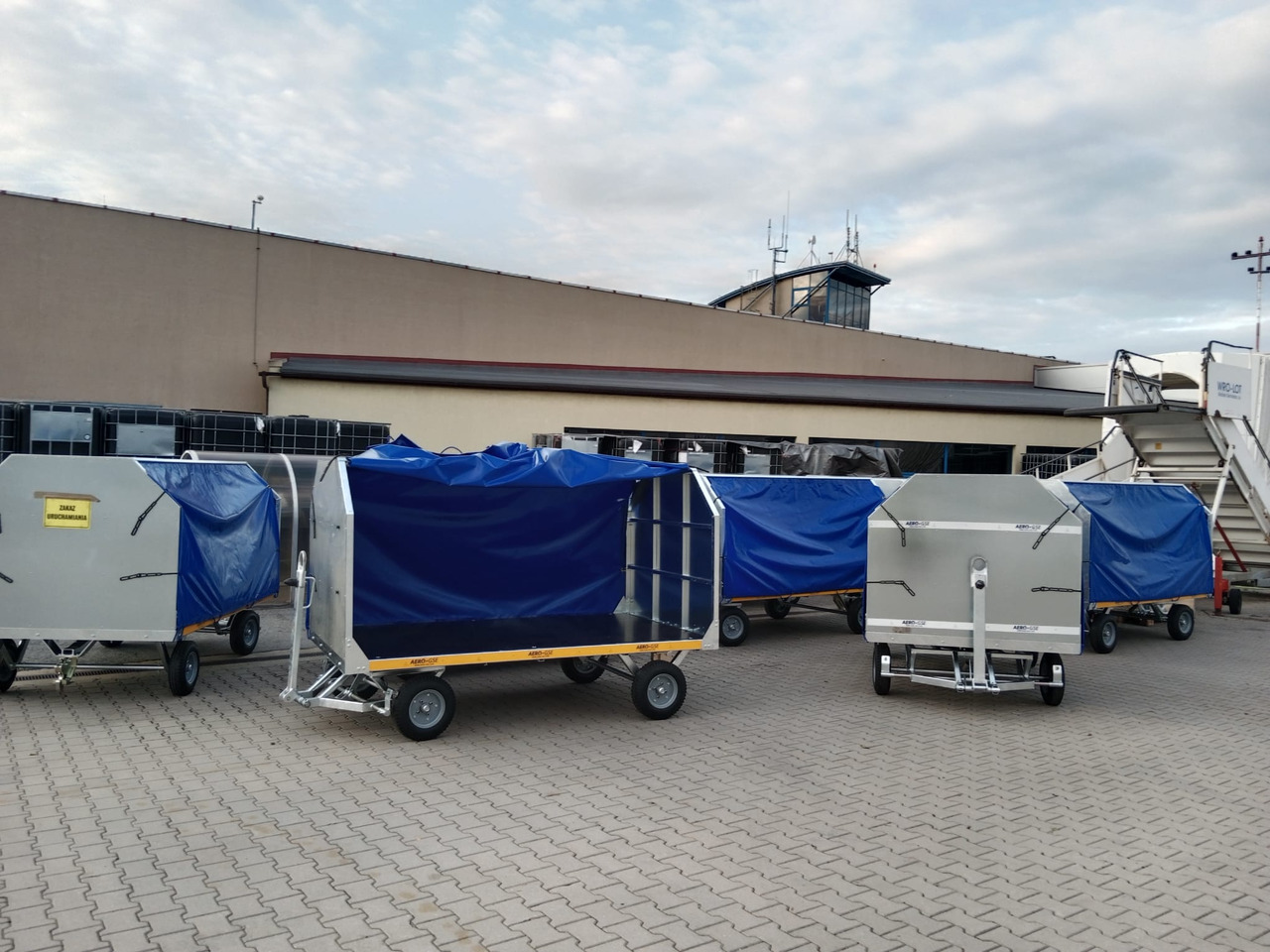 AERO-GSE BAGGAGE CART BC-ZW30-D2400 - Aerodromska oprema: slika 2 AERO-GSE BAGGAGE CART BC-ZW30-D2400 - Aerodromska oprema: slika 2