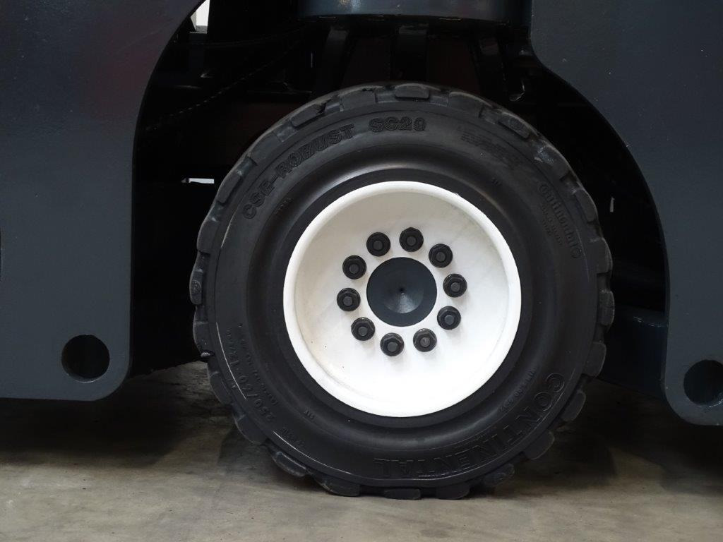 Combilift C3000 - Viljuškar sa 4 strane: slika 2 Combilift C3000 - Viljuškar sa 4 strane: slika 2