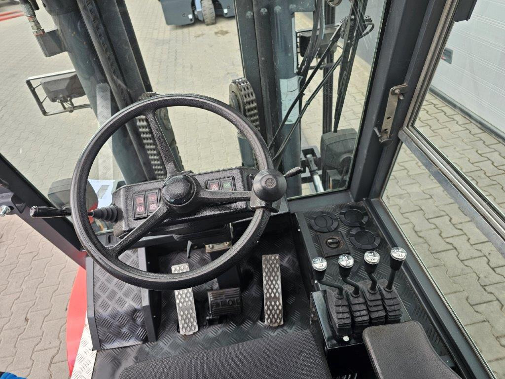Dizel viljuškar Dan Truck 8450DG Container-Indoor-Stapler -TRIPLEX: slika 8