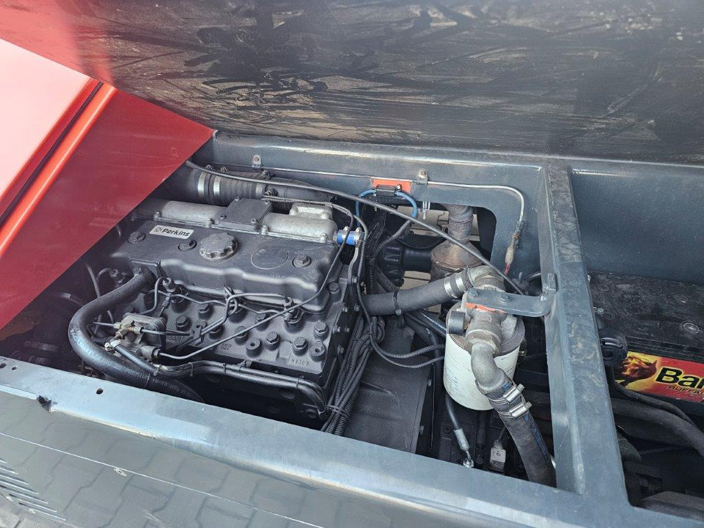 Fantuzzi SF60U - TRAVERSE - Bočni utovarivač: slika 2 Fantuzzi SF60U - TRAVERSE - Bočni utovarivač: slika 2