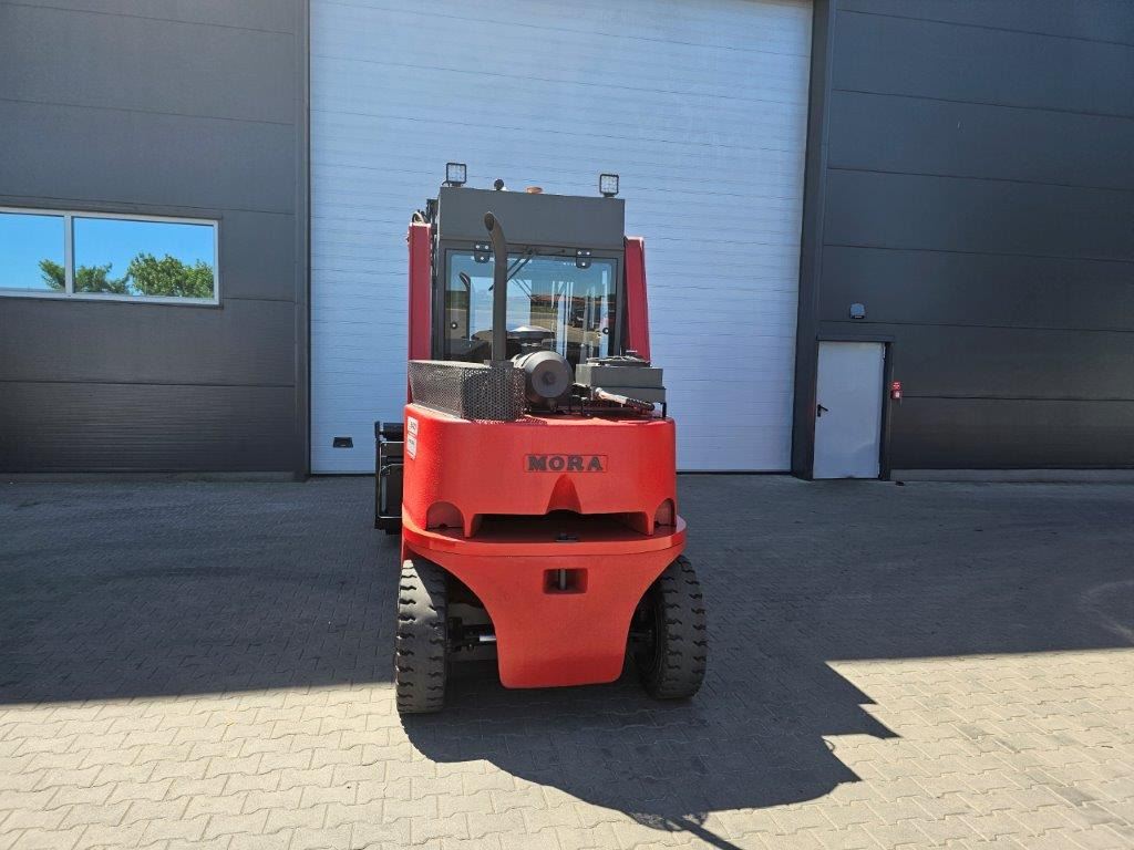 Mora M80C - Viljuškar: slika 5 Mora M80C - Viljuškar: slika 5