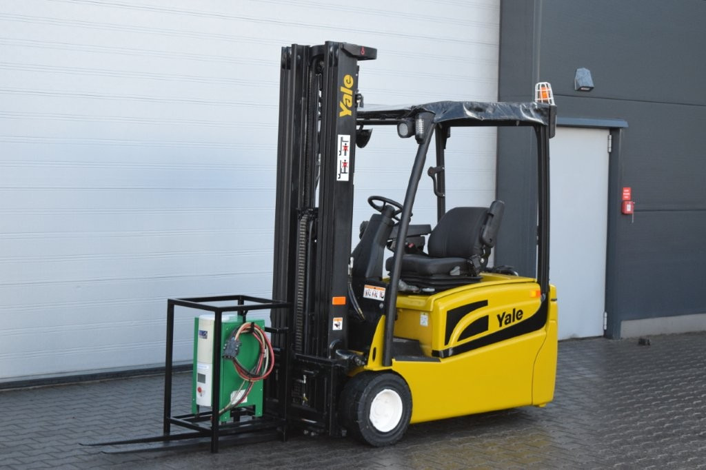 Yale ERP16VT - TRIPLEX - Električni viljuškar: slika 1 Yale ERP16VT - TRIPLEX - Električni viljuškar: slika 1