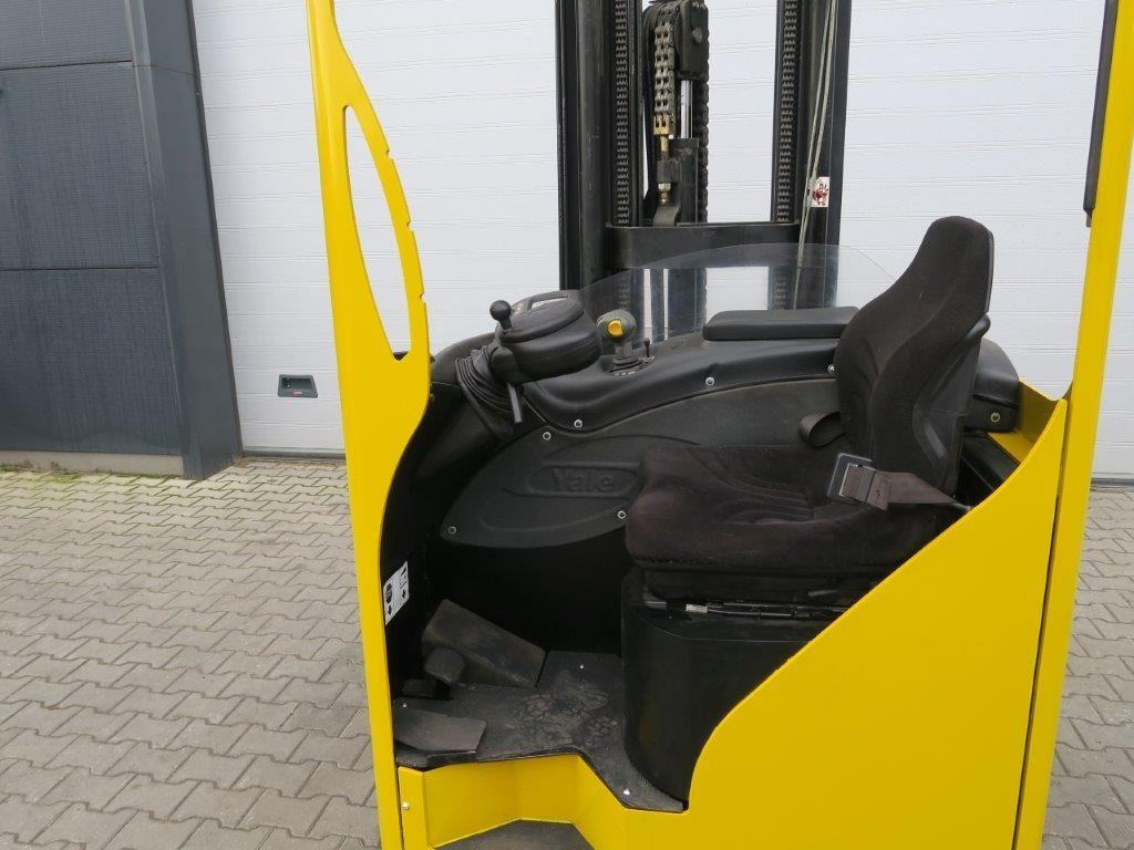 Yale MR14H - TRIPLEX - Regalni viljuškar: slika 5 Yale MR14H - TRIPLEX - Regalni viljuškar: slika 5