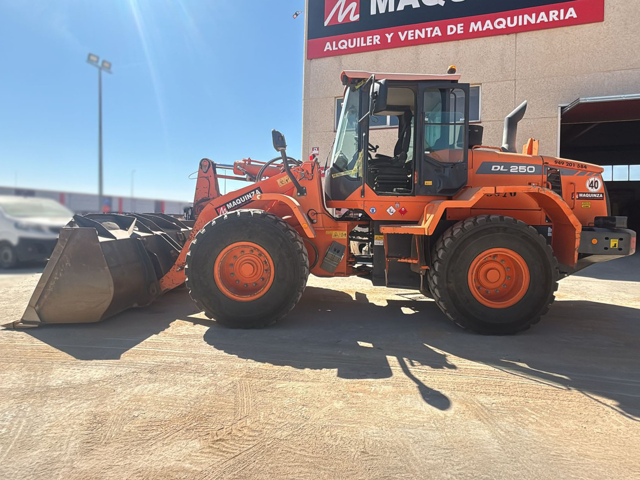 DOOSAN DL250-3 - Utovarivač točkaš: slika 3 DOOSAN DL250-3 - Utovarivač točkaš: slika 3