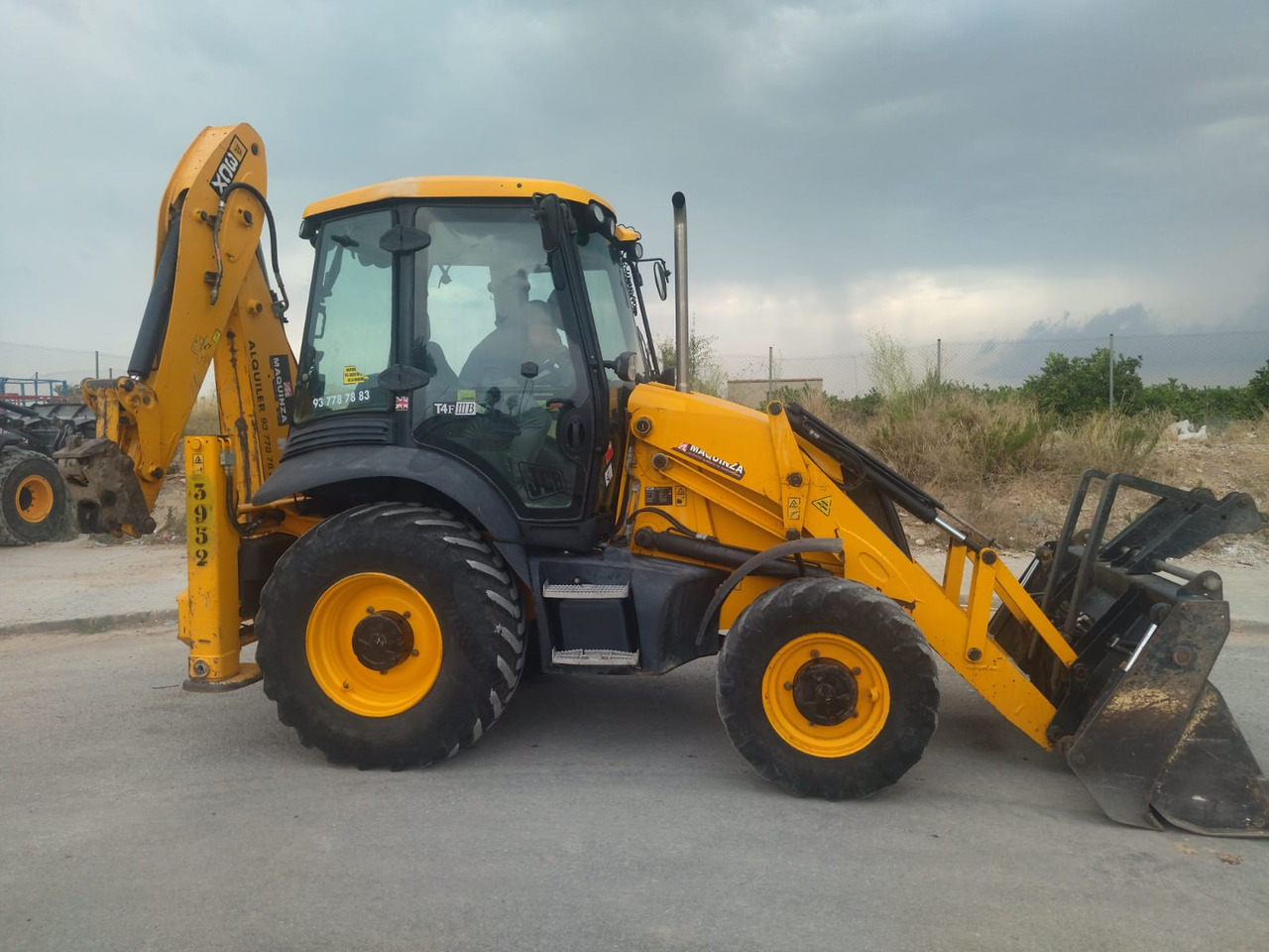 JCB 3CX-4T - Druga mašina: slika 1 JCB 3CX-4T - Druga mašina: slika 1