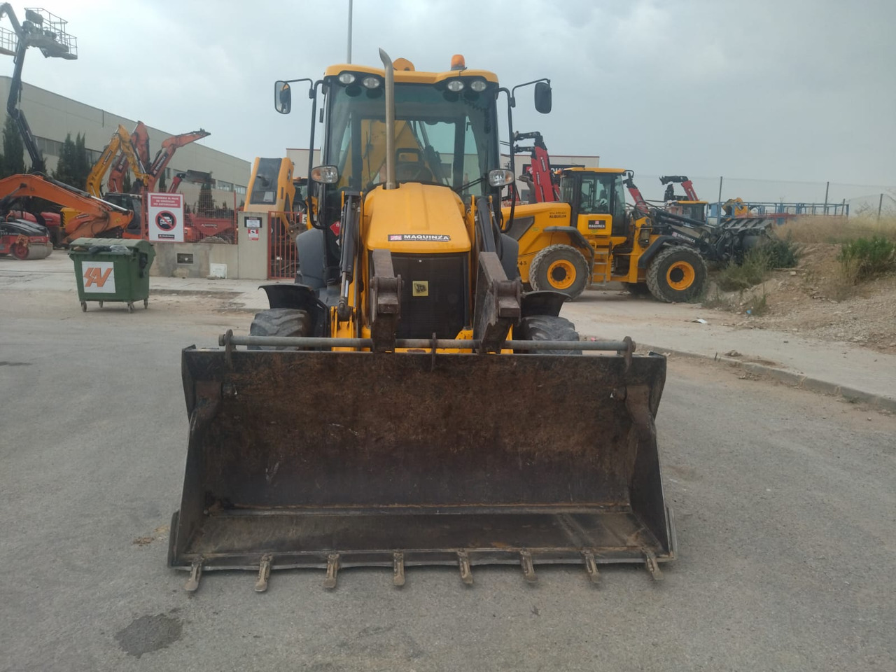 JCB 3CX-4T - Druga mašina: slika 4 JCB 3CX-4T - Druga mašina: slika 4