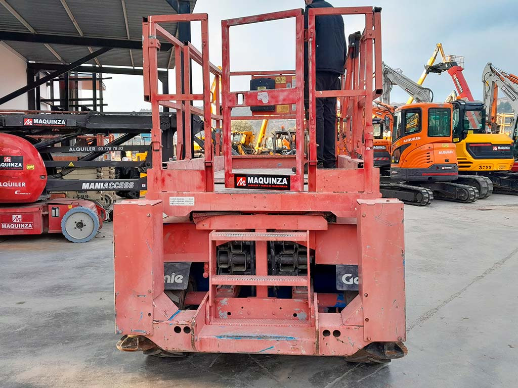GENIE GS2668RT - Lift u obliku makaza: slika 4 GENIE GS2668RT - Lift u obliku makaza: slika 4
