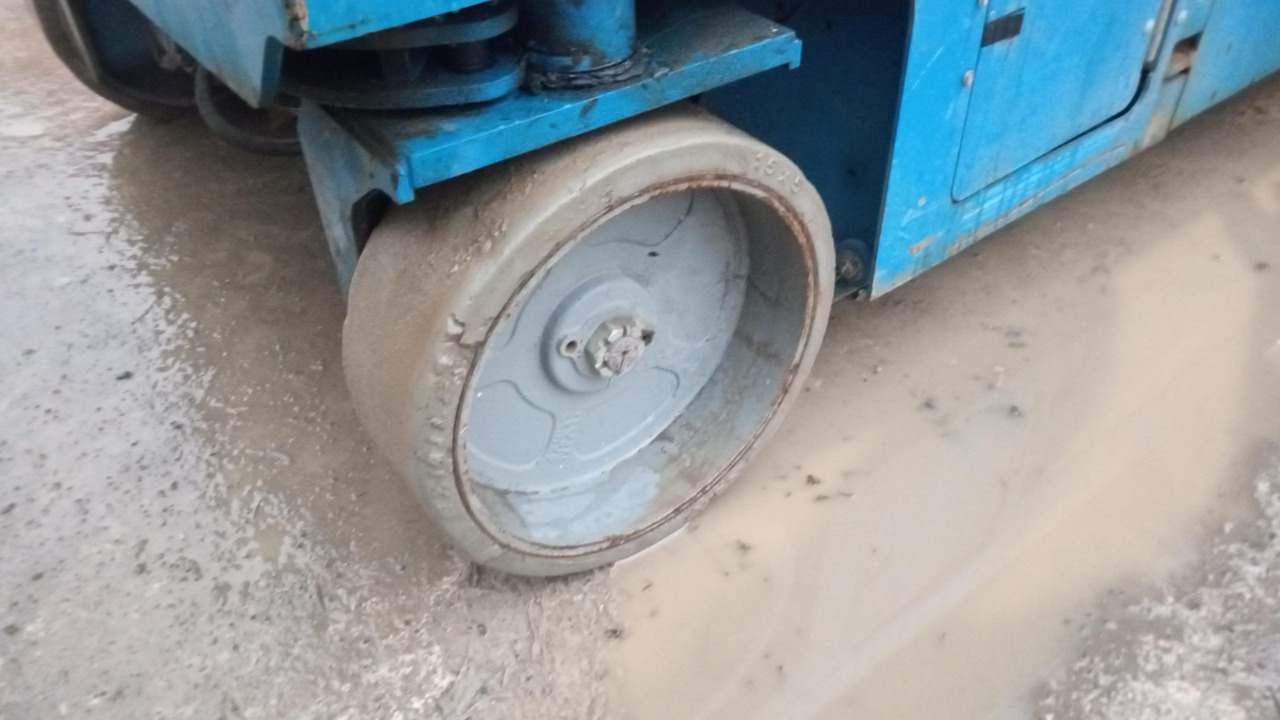 Lift u obliku makaza GENIE GS4047: slika 11