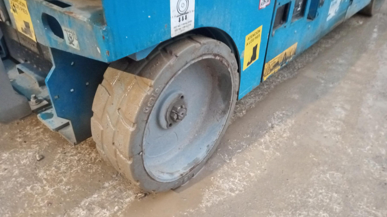 Lift u obliku makaza GENIE GS4047: slika 12