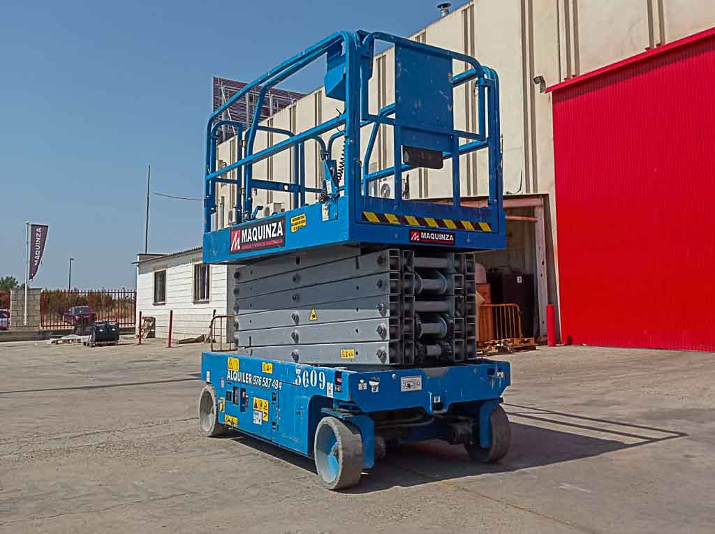 GENIE GS4047 - Lift u obliku makaza: slika 2 GENIE GS4047 - Lift u obliku makaza: slika 2