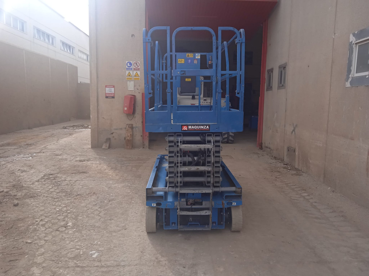 GENIE GS4047 - Lift u obliku makaza: slika 3 GENIE GS4047 - Lift u obliku makaza: slika 3
