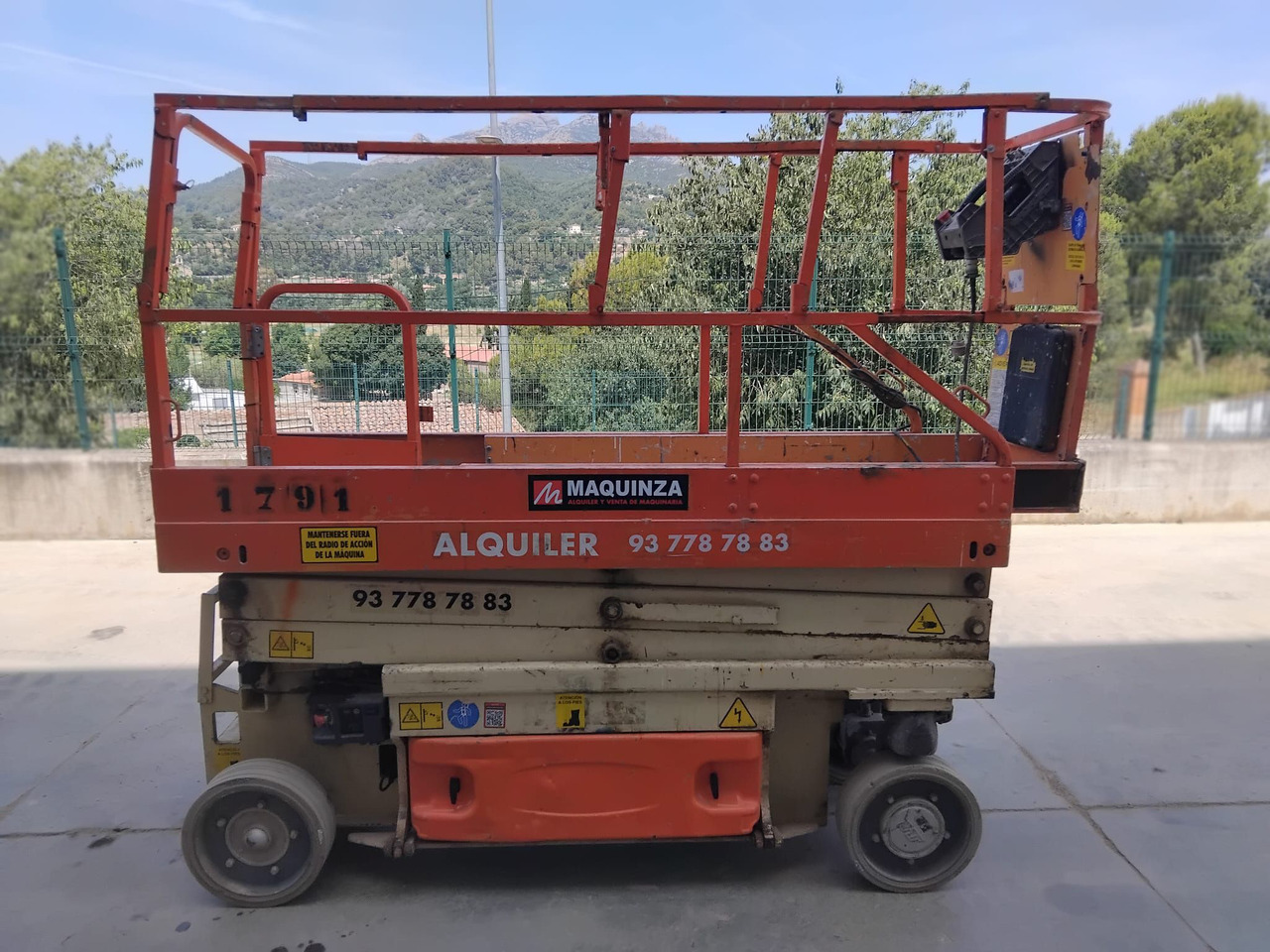 JLG 2030ES - Lift u obliku makaza: slika 2 JLG 2030ES - Lift u obliku makaza: slika 2